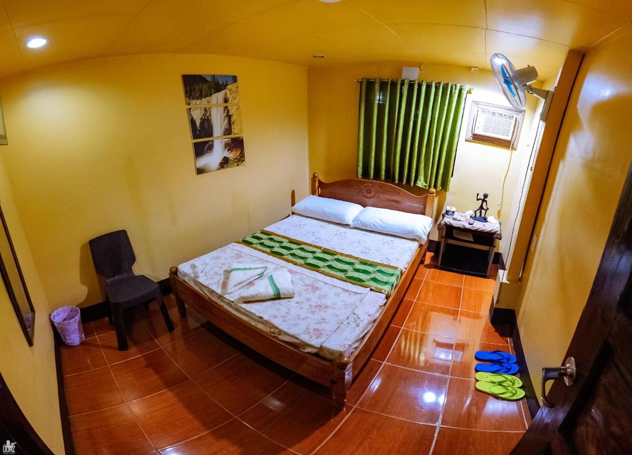 Apo Pension House Coron Bagian luar foto